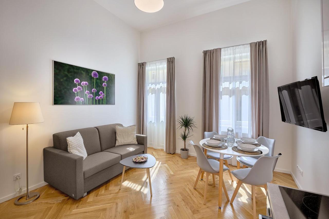 Downtown Suites Rubesova Prague Extérieur photo